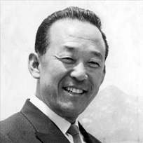 초대 백년설